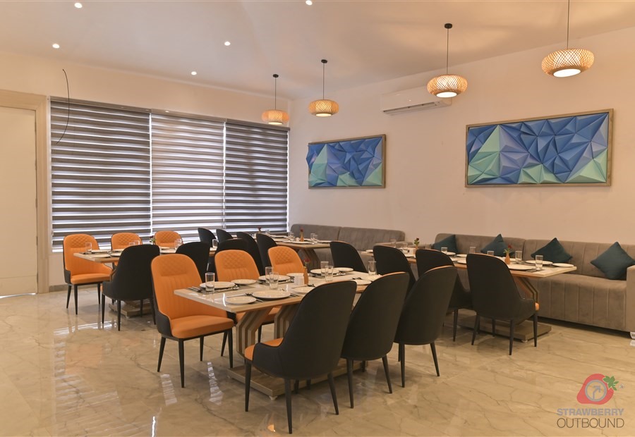 Restaurant and event dining