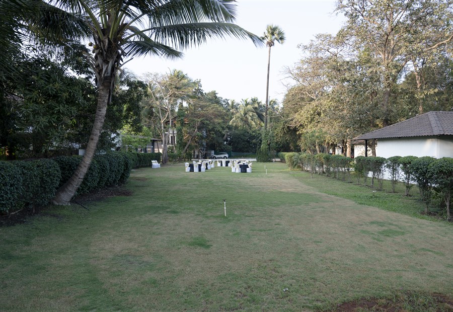 Lawn and cottages at Silver Oak Uran